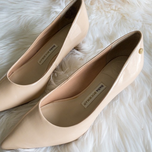 Dana Buchman Shoes - Dana Buchman Nude Heels